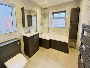 Bathroom - click for photo gallery